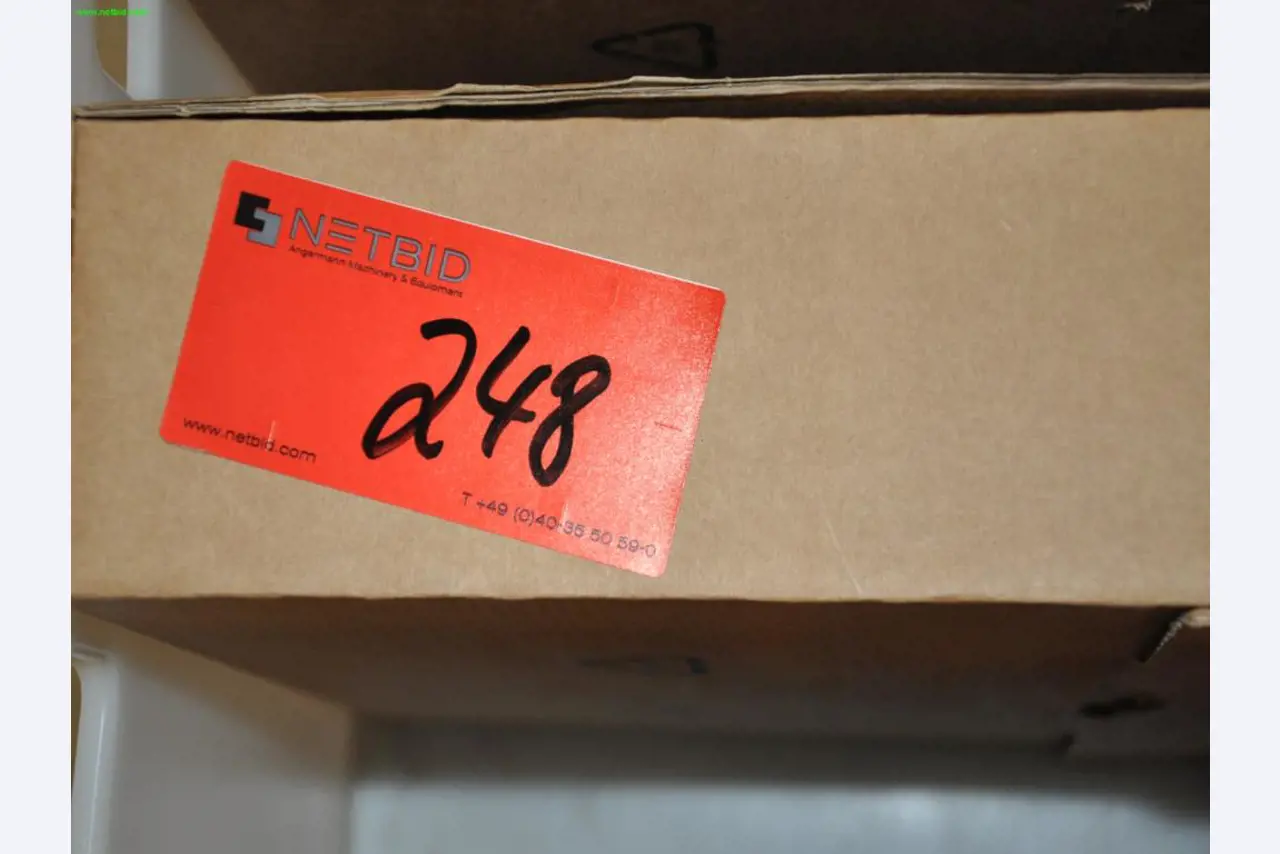 Máquinas, ferramentas, mercadorias / equipamento de oficina do ambiente<br> Comércio automóvel / serviço de pneus-14